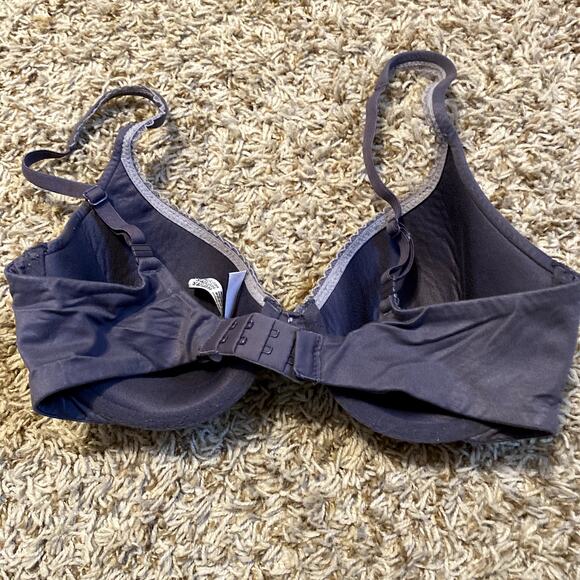 Victoria Secret 32D Lined Perfect Coverage Underwire Body By Charm Purple Lace - Picture 2 of 6